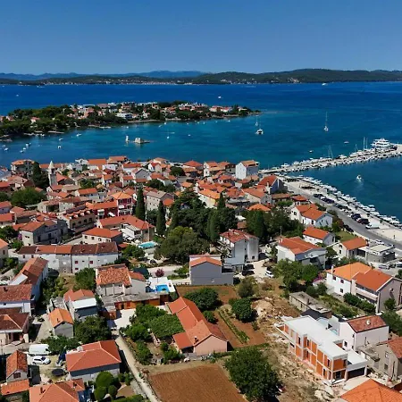 Nino Villa
